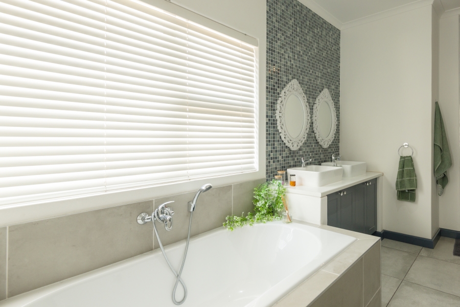 4 Bedroom Property for Sale in Country Club Western Cape